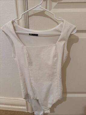 Zara Cream Square Neck Cap Sleeve Bodysuit